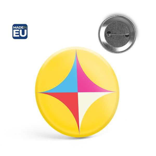 Button pin badge